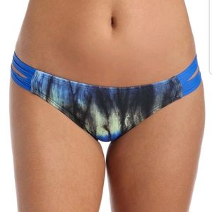 Hurley swim bottom size L